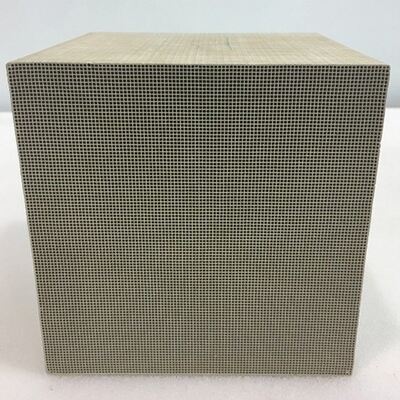 acquistare Mass Production Thin Wall Honeycomb Substrate VOC Catalyst  for VOC Exhaust Treatment fabbricazione online