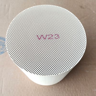 comprare IX35 Controllo delle emissioni dei veicoli in ceramica per veicoli a motore a tre vie per emissioni ecologiche con elevato carico del catalizzatore fabbricazione online