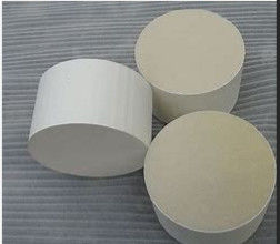 Catalizzatori a tre corsie della benzina automobilistica utilizzati 3 nella cellula della marmitta catalitica 400 di modo a 3 pollici